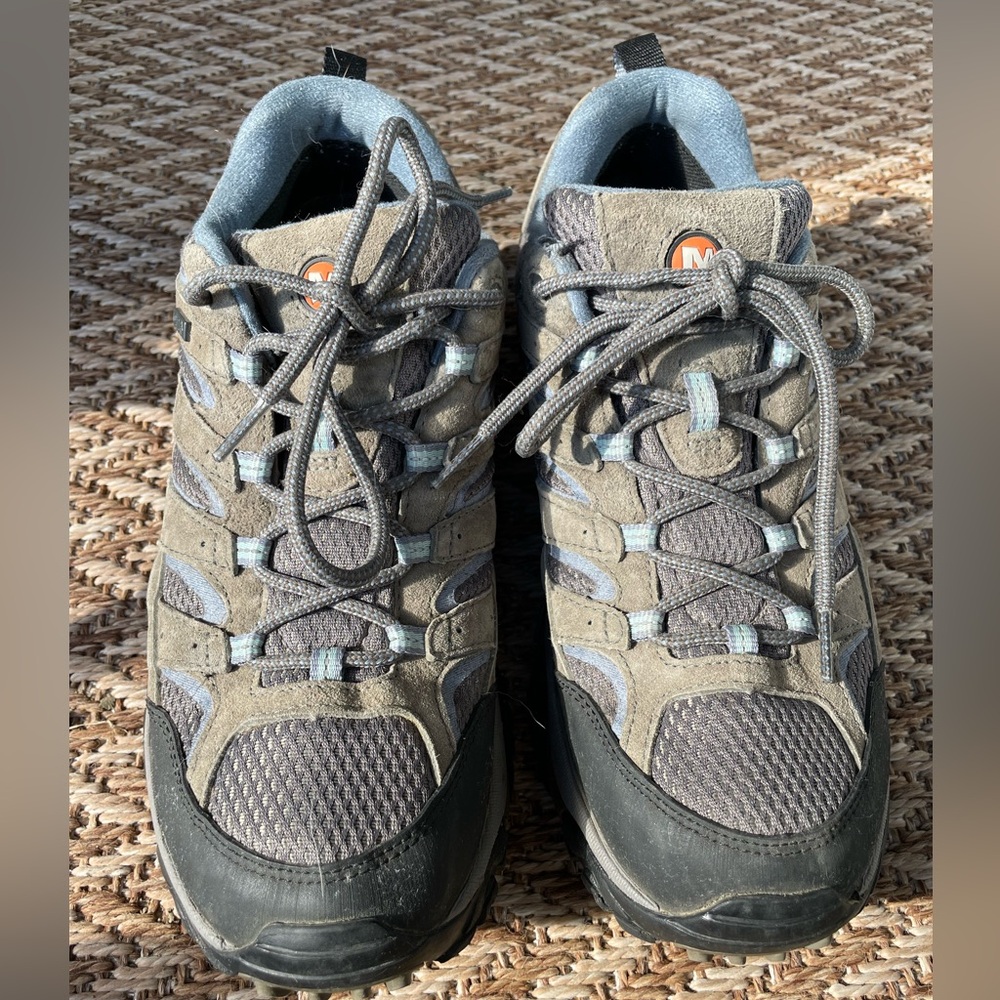 Merrell Women’s Moab 3 Waterproof Hiking Shoes